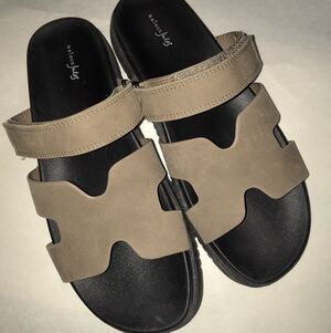 Maison Jewels Khaki Strap Sandals 10